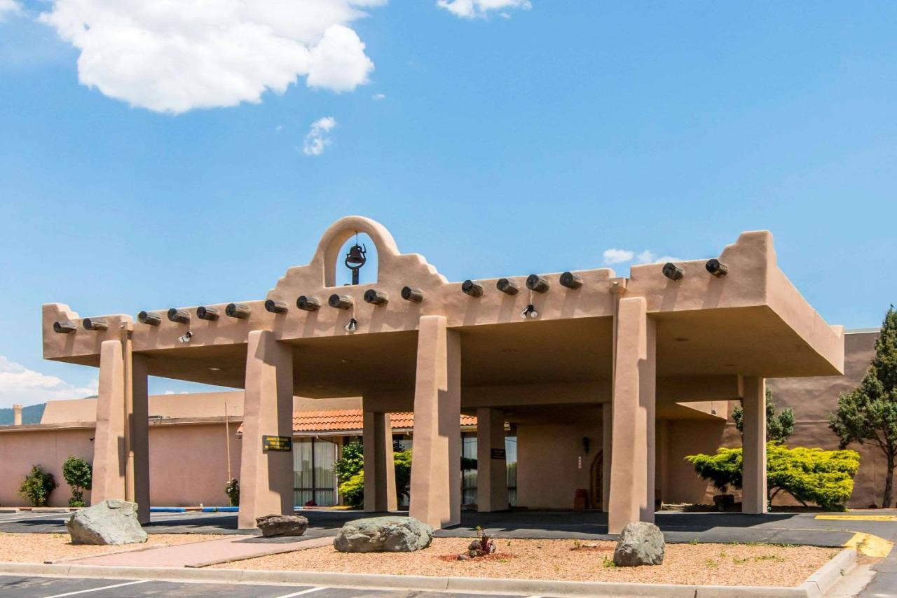 Quality Inn Taos Exterior foto